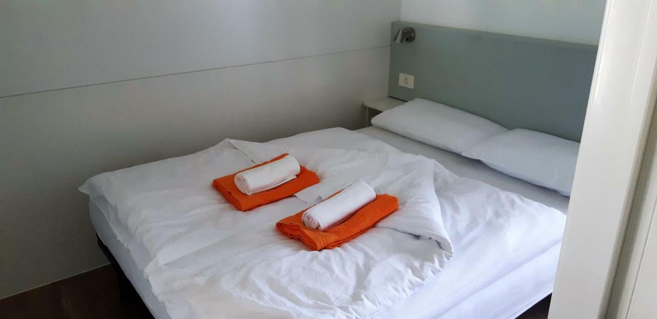 Mobile Homes And Apartment - Terme Catez 卡特兹奥布萨维 外观 照片